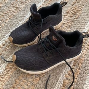 Roxy sneakers